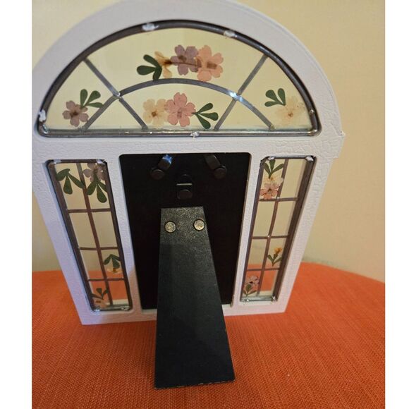 Malden Decorative Pressed Flowers Painted Wood & Glass Picture Frame (2"x2") - Picture 2 of 3